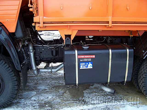 КамАЗ-55102 самосвал с/х г/п 7 т на 2 стороны с прицепом г/п 10 т (автопоезд)
