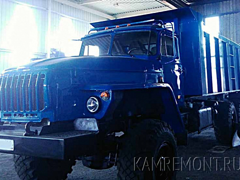 Урал самосвал карьерный с капремонта. Кузов 17 куб.м.
